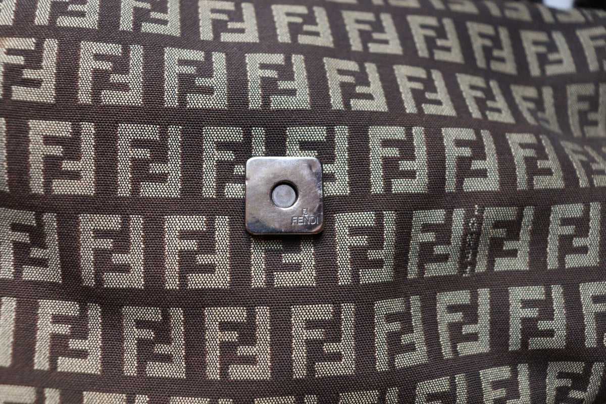 Fendi Mini Mamma in tela zucchino