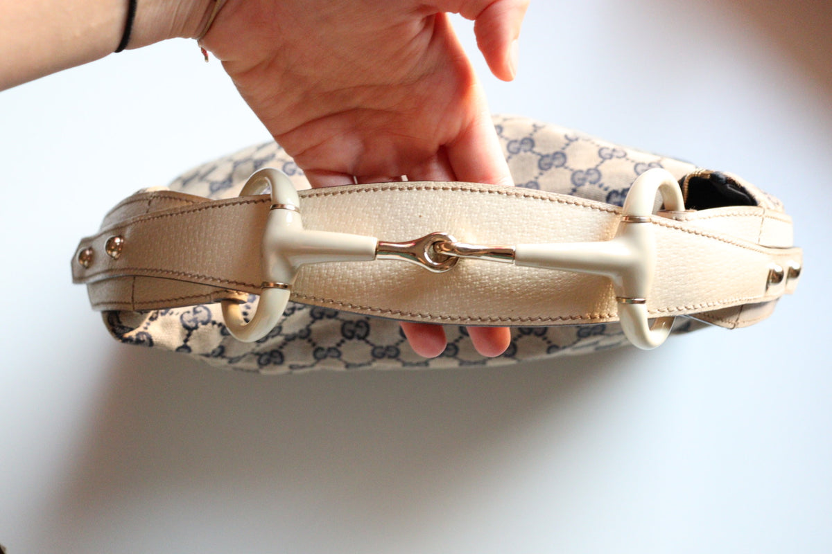 Gucci Hobo Horsebit con rifiniture in pelle chiara e canvas blu navy