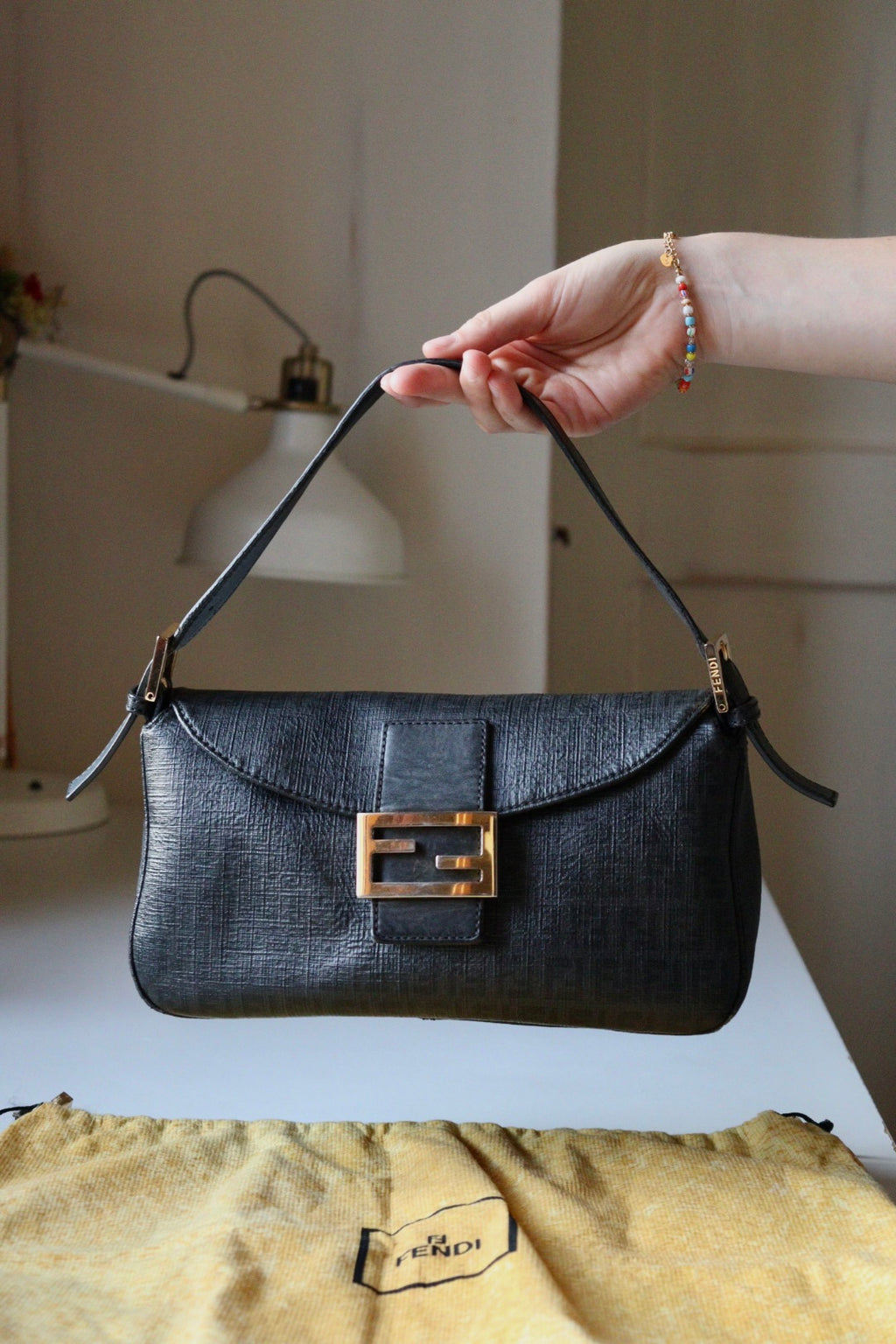 Fendi Mini Mamma in tela cerata zucchino nera