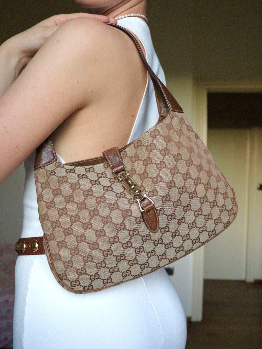 Gucci Jackie media canvas beige