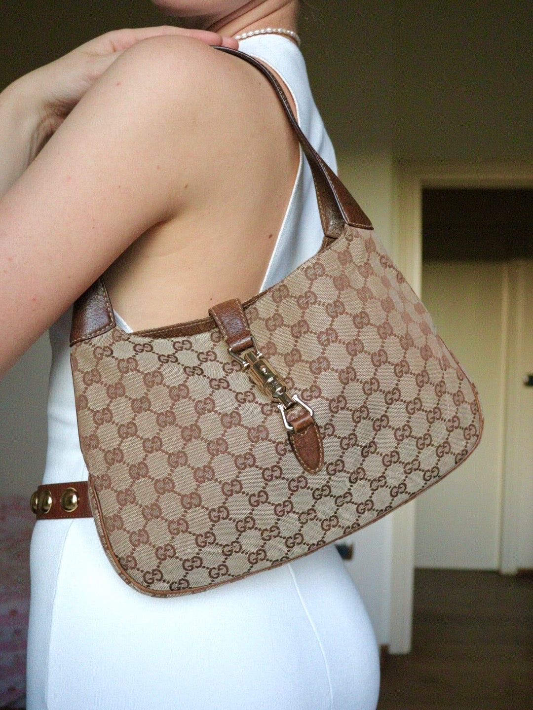 Gucci Jackie media canvas beige