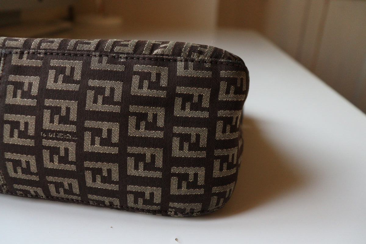 Fendi Mini Mamma in tela zucchino