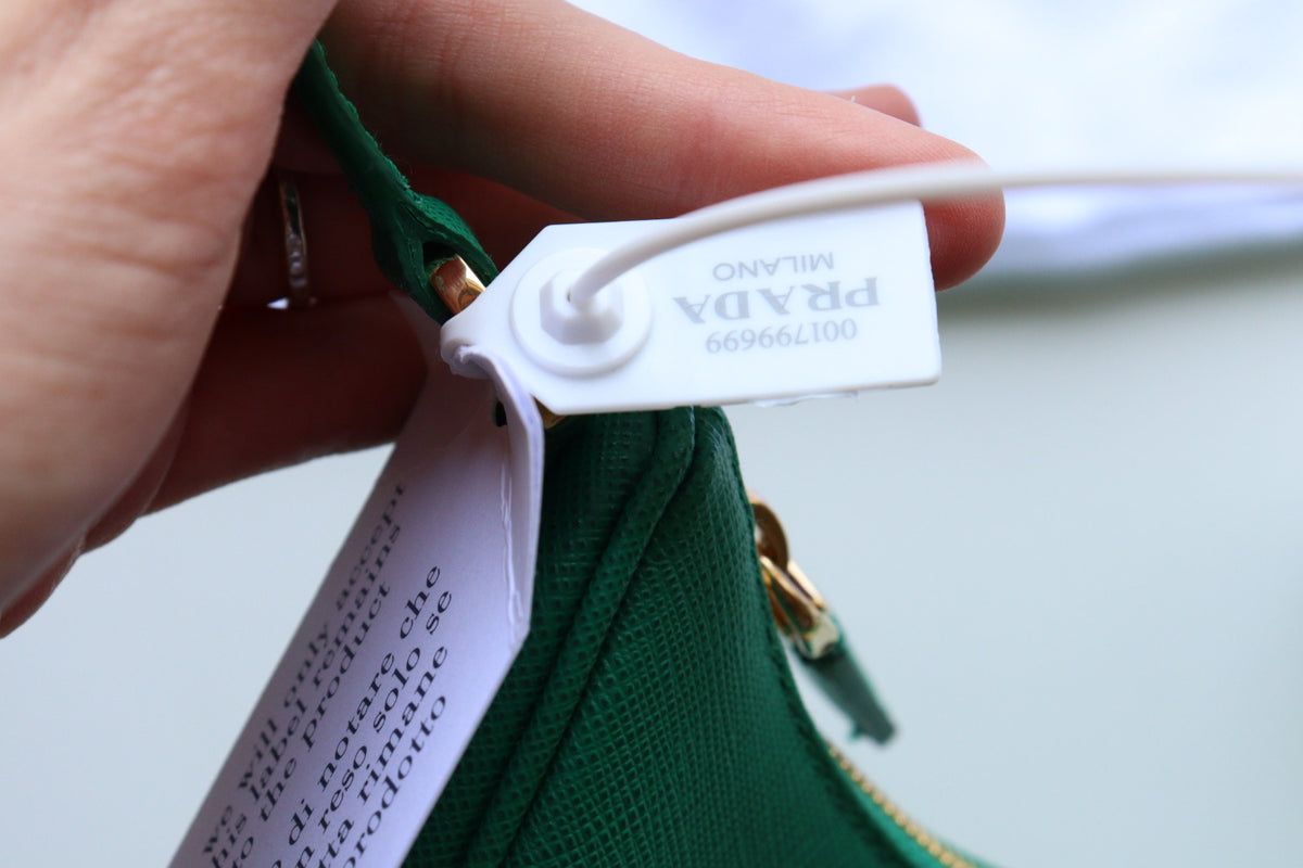 Prada Re edition in pelle saffiano verde (nuova!)
