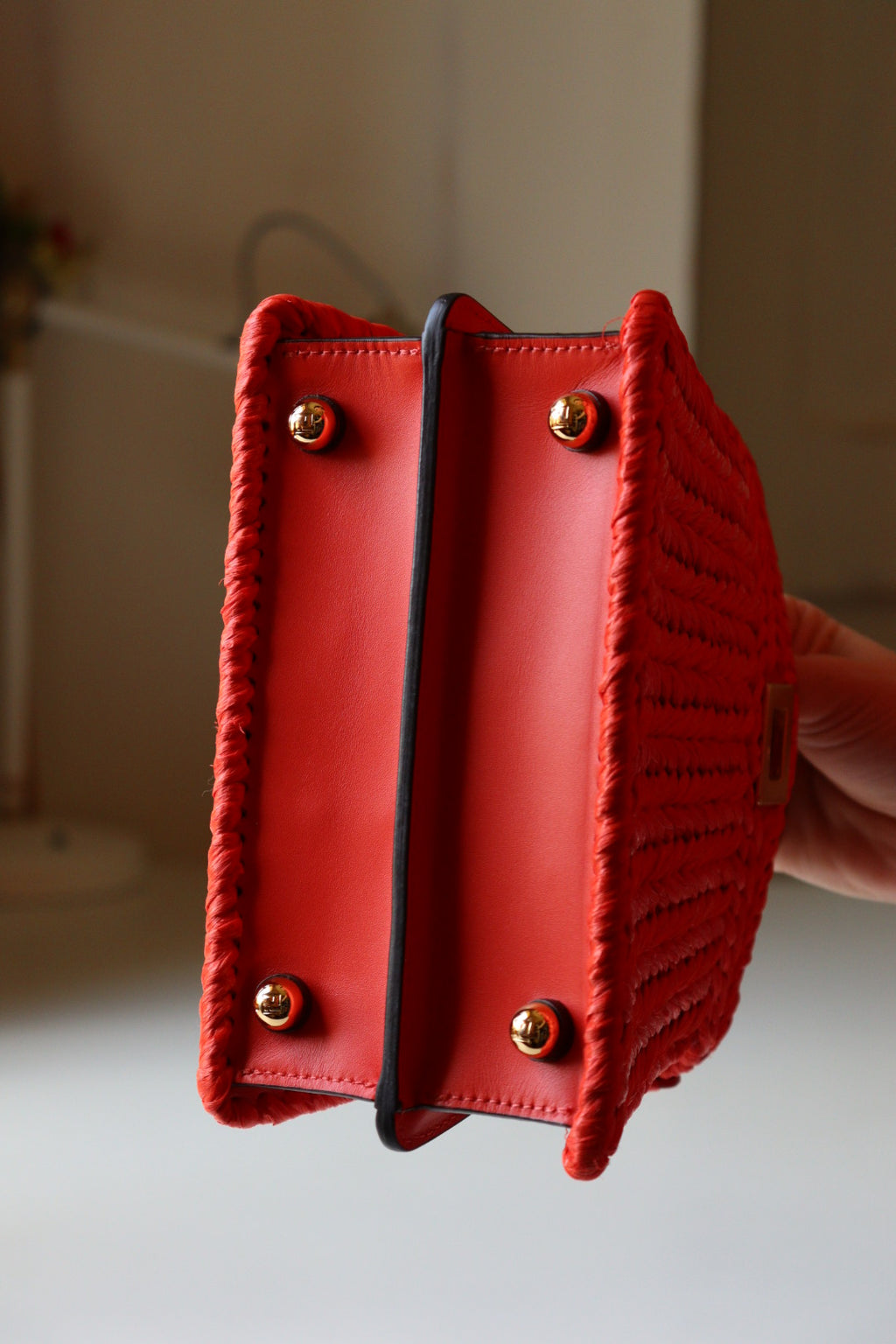 Fendi Peekaboo ISeeu Interlace Petite in rafia color corallo