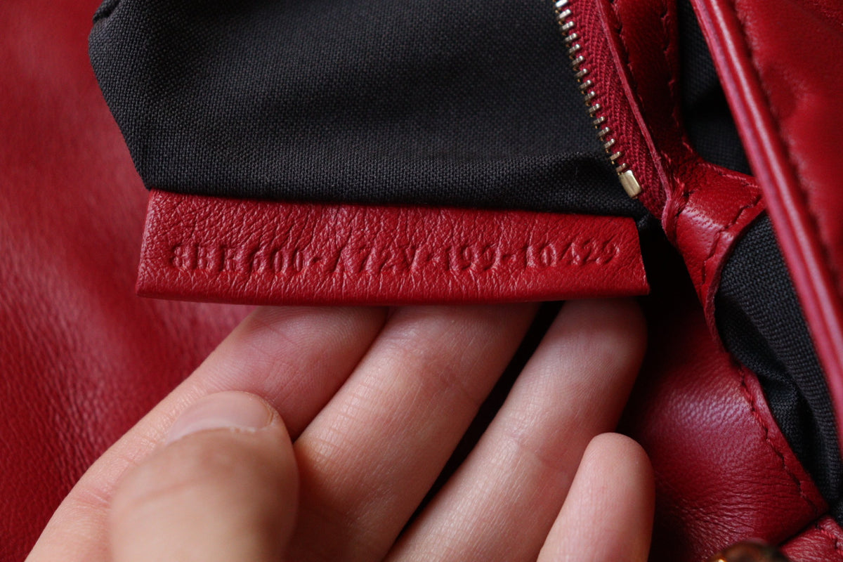 Fendi Baguette FF Embossed color rosso scuro