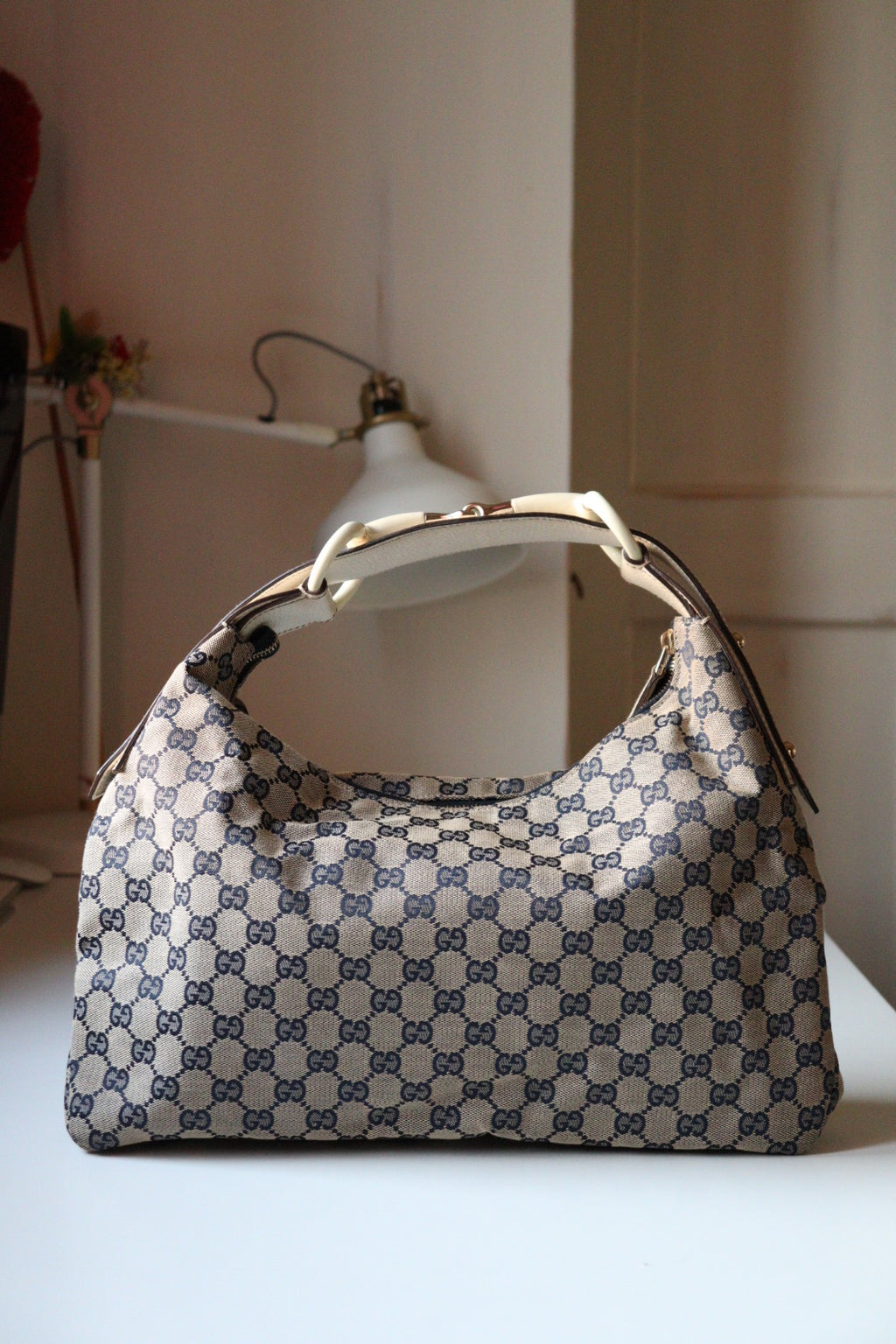 Gucci Hobo Horsebit con rifiniture in pelle chiara e canvas blu navy