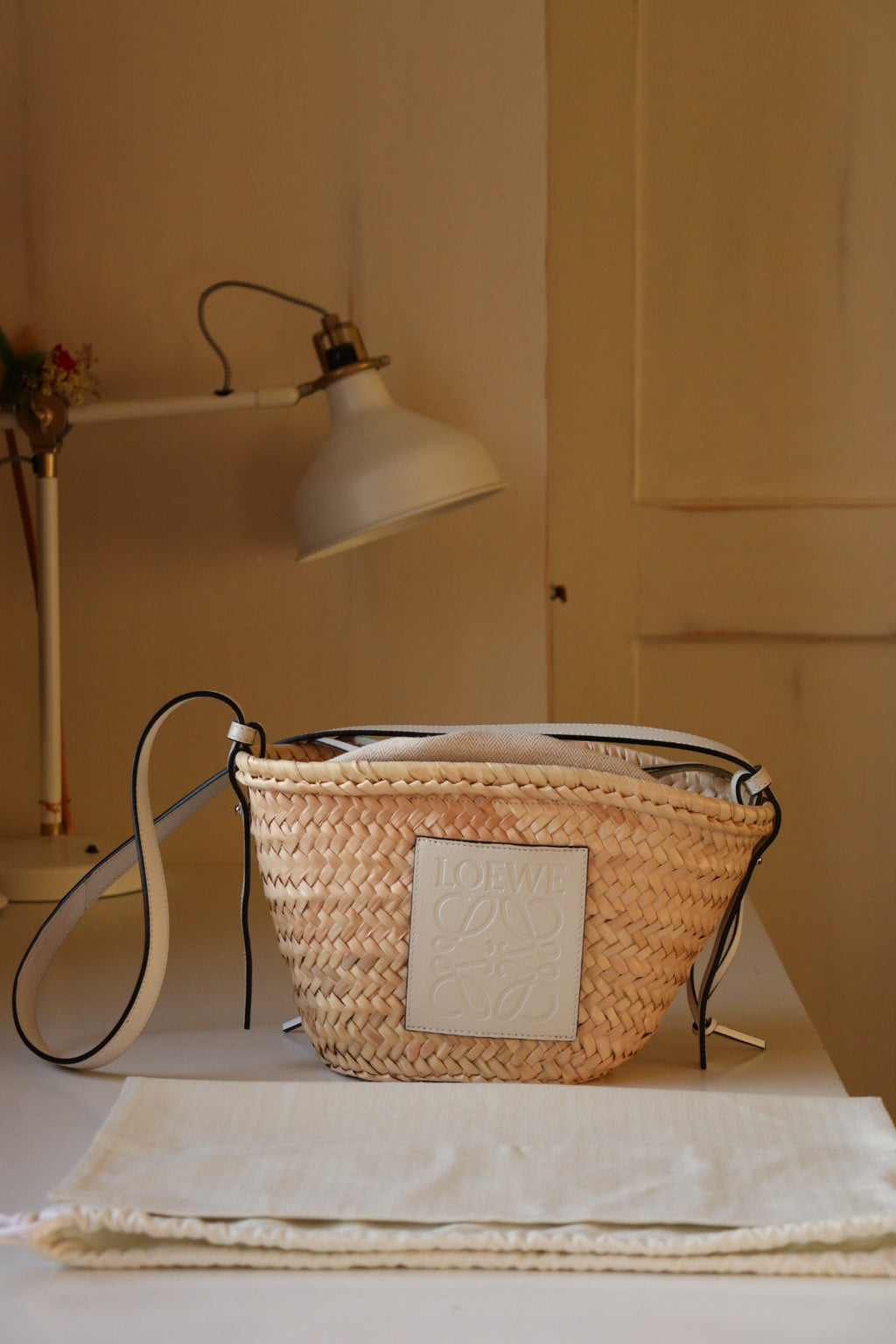 Secchiello in paglia naturale Loewe