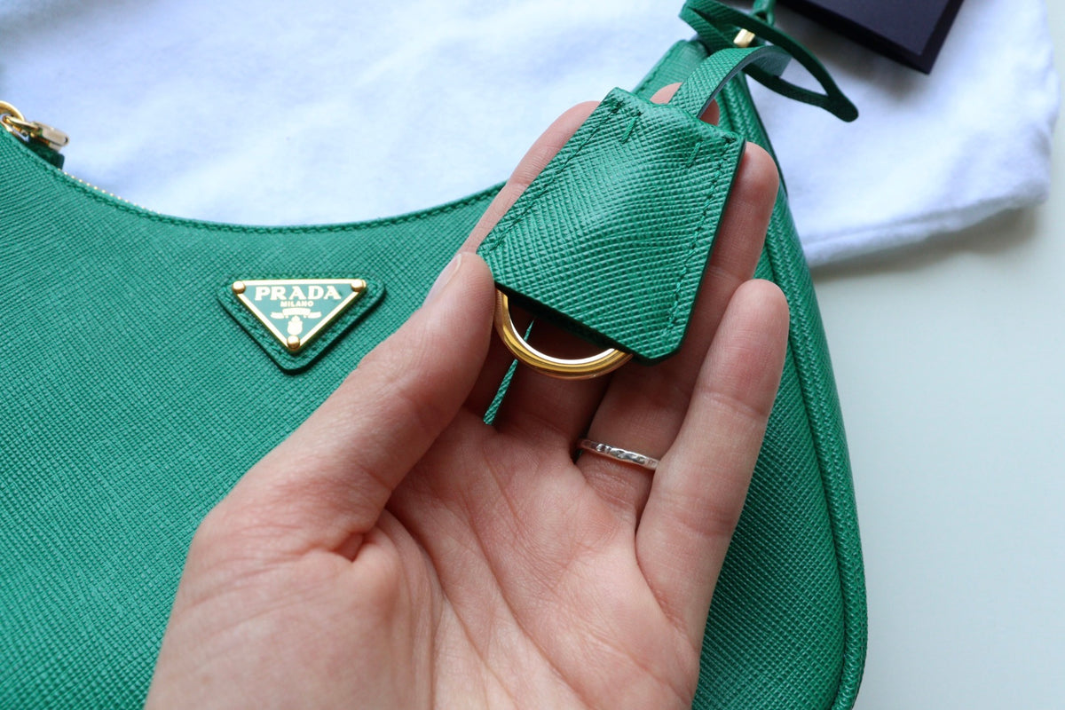 Prada Re edition in pelle saffiano verde (nuova!)