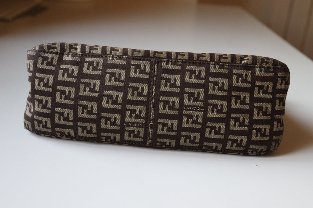 Fendi Mini Mamma in tela zucchino
