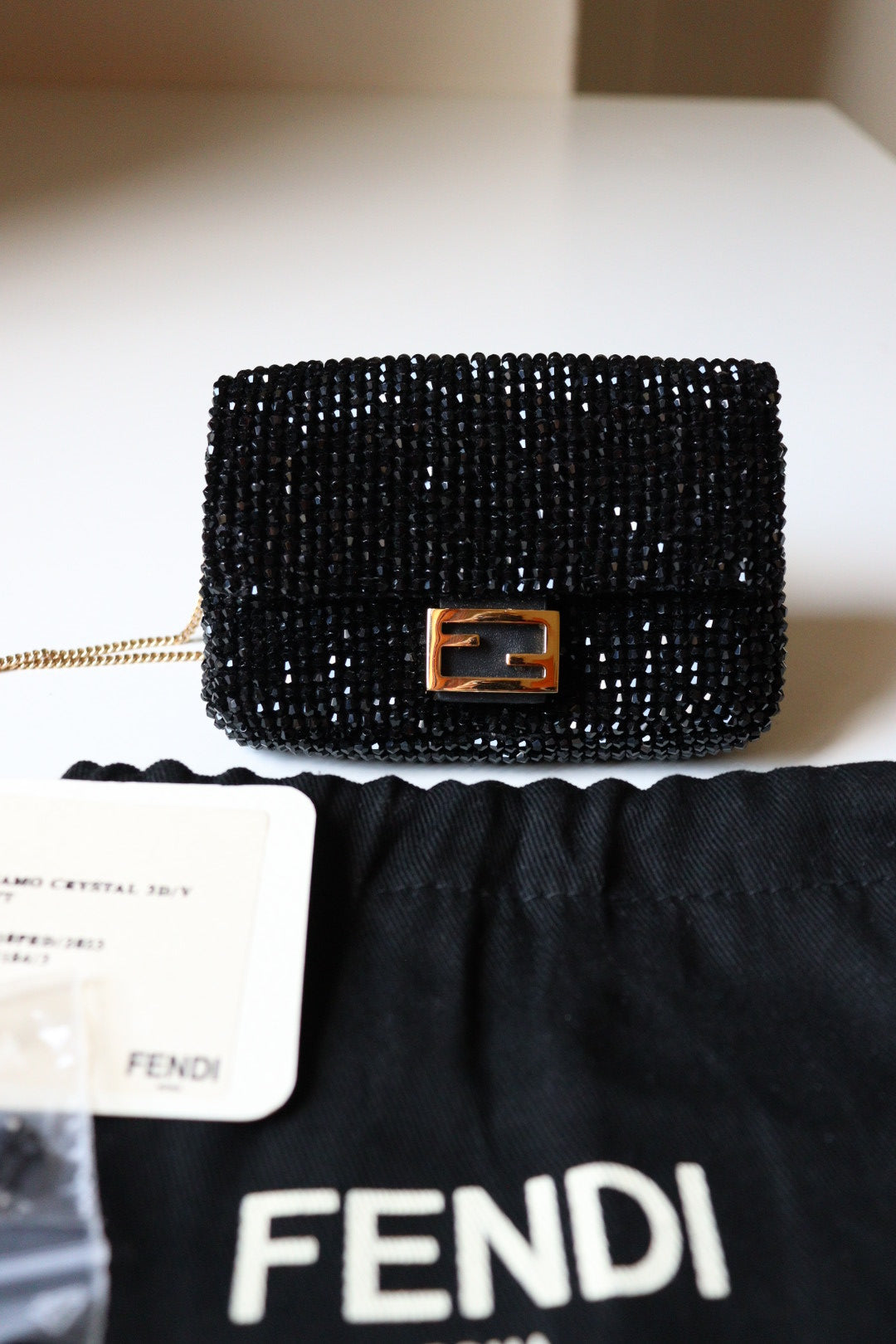 Fendi nano baguette con cristalli neri
