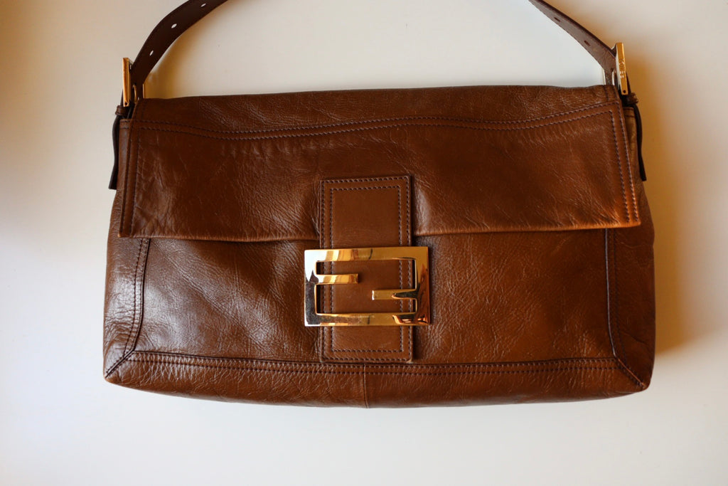 Fendi Baguette Large marrone in condizioni eccellenti