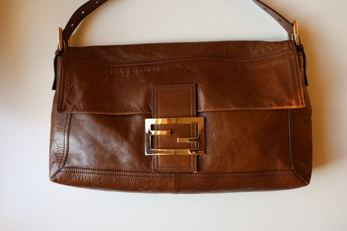 Fendi Baguette Large marrone in condizioni eccellenti
