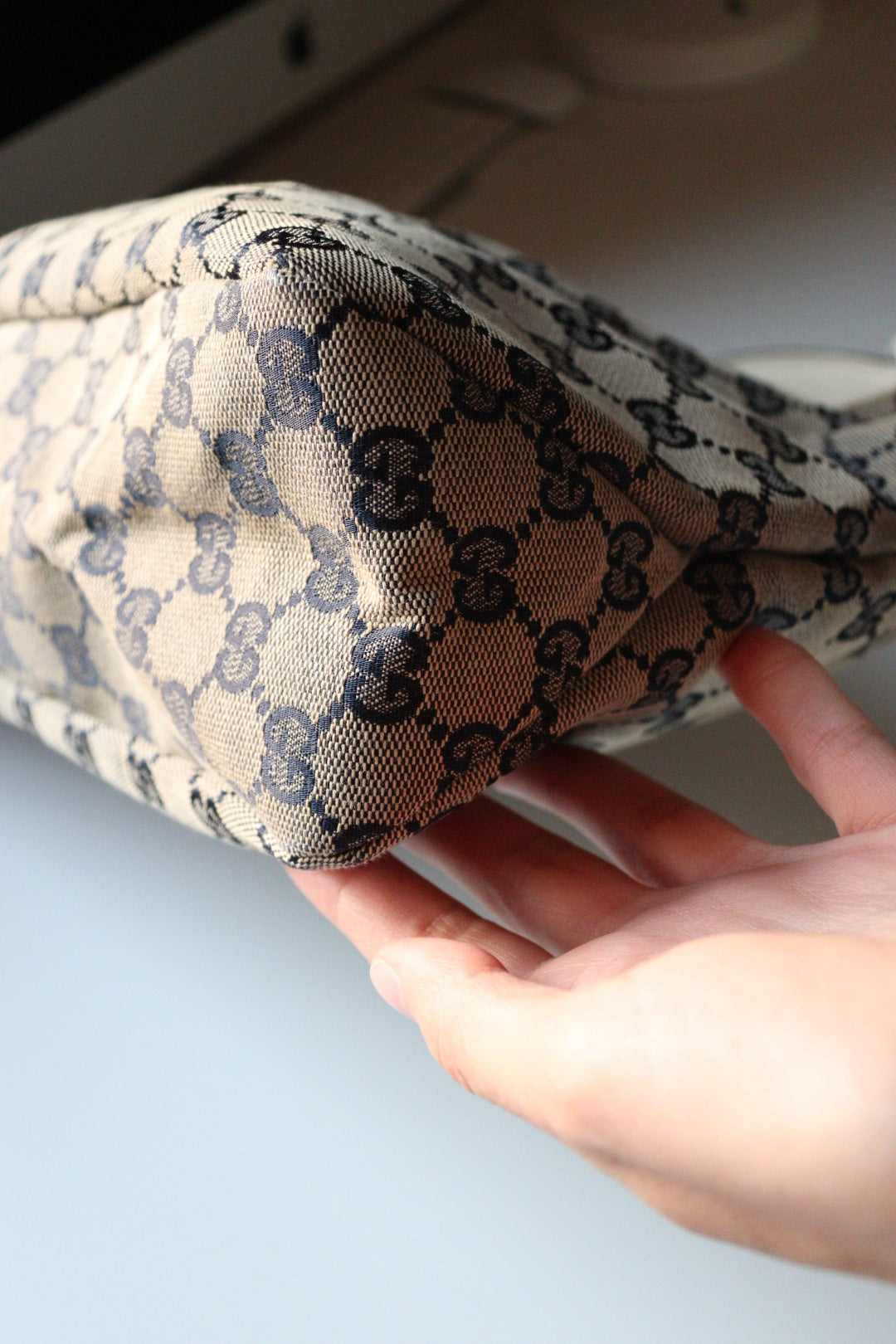 Gucci Hobo Horsebit con rifiniture in pelle chiara e canvas blu navy