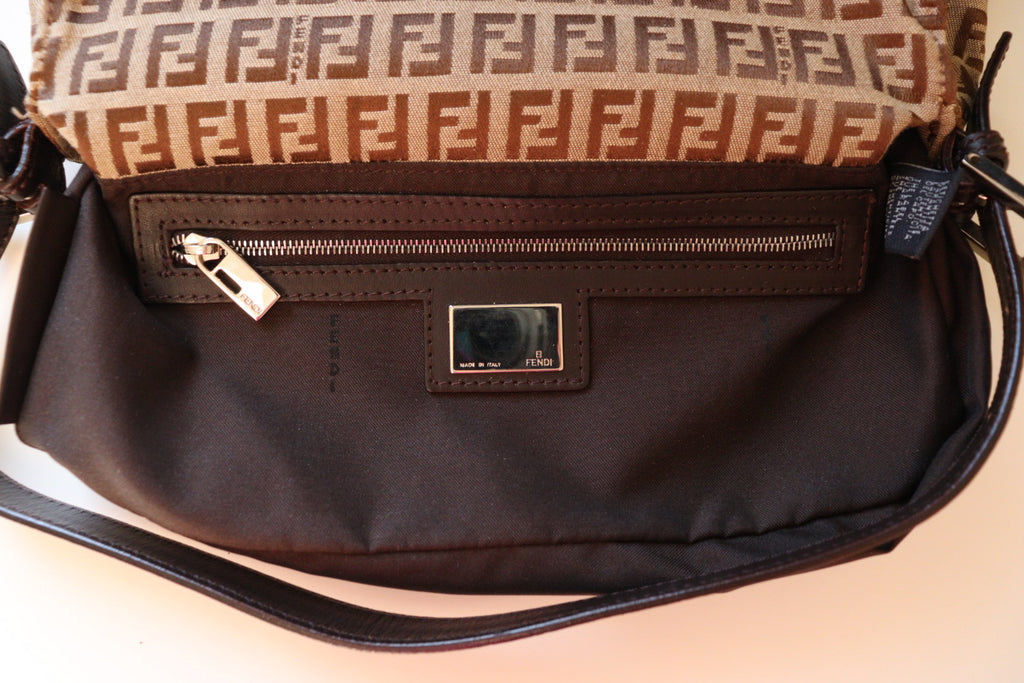 Fendi baguette in tela zucchino beige