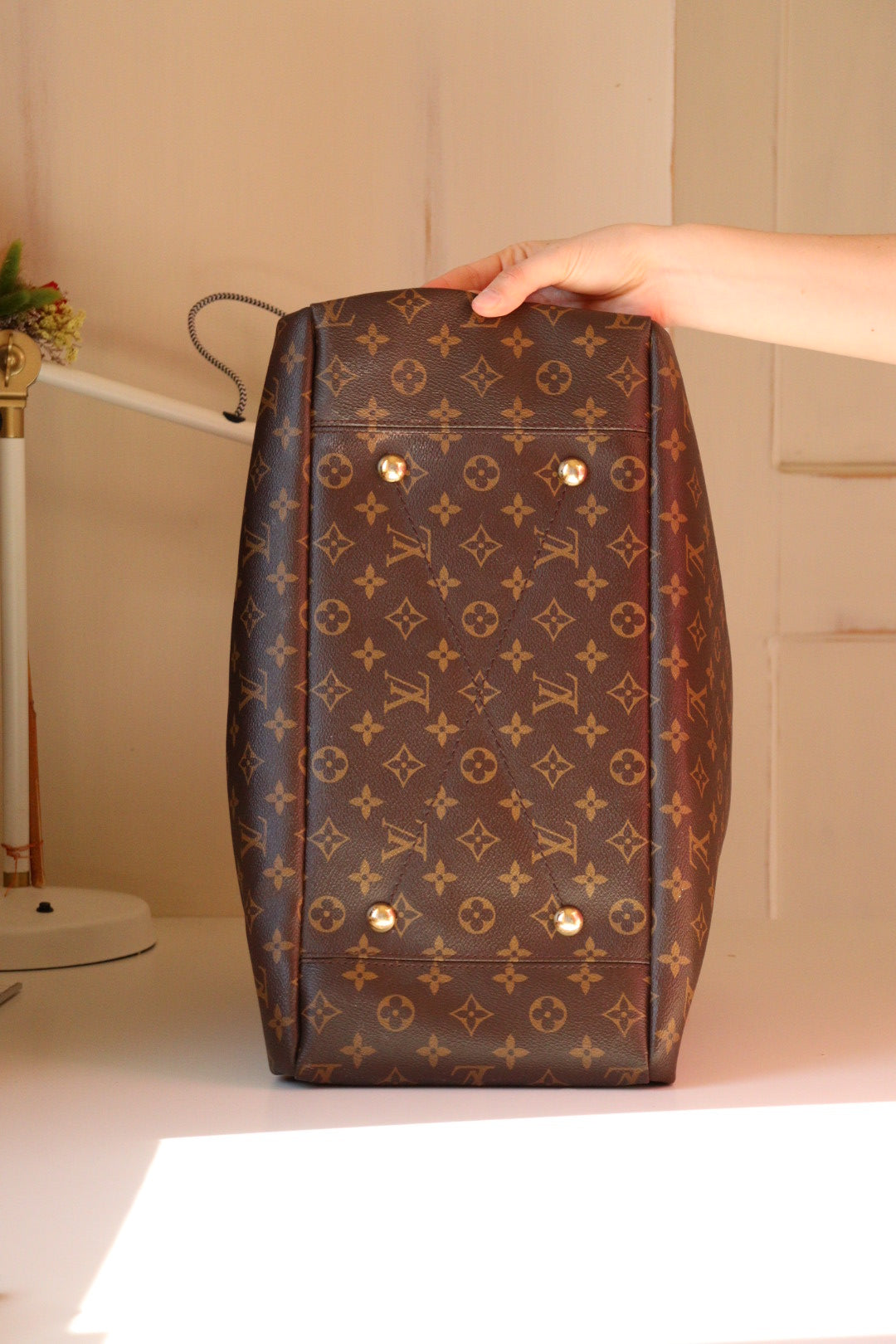 Louis Vuitton Artsy MM