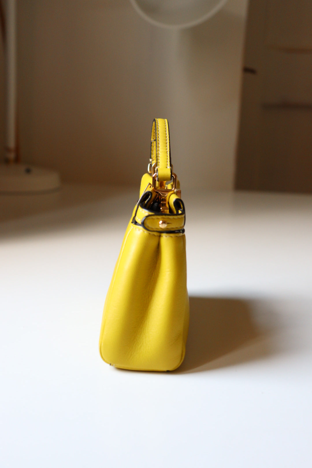 Fendi micro peekaboo gialla