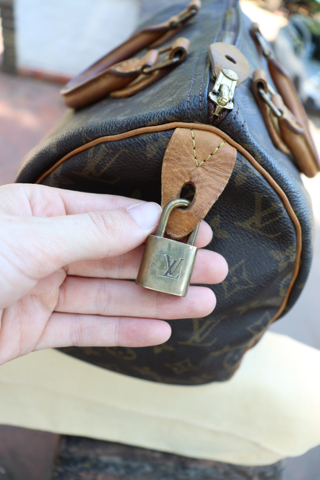 Louis Vuitton Speedy 30