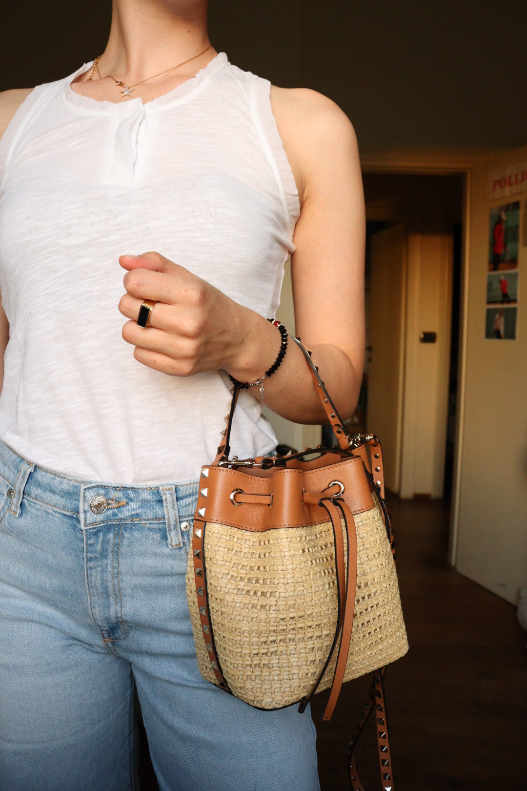 Secchiello rockstud in rafia intrecciata Valentino Garavani