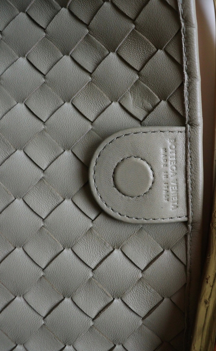 Bottega Veneta Sardine large color Travertine