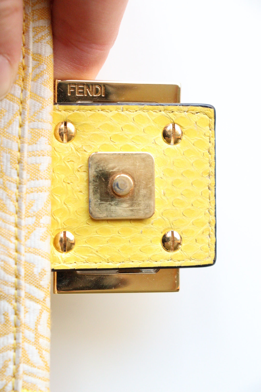 Fendi Baguette limited edition ricami floreali gialli