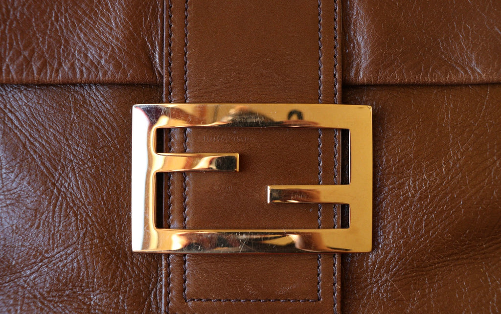 Fendi Baguette Large marrone in condizioni eccellenti