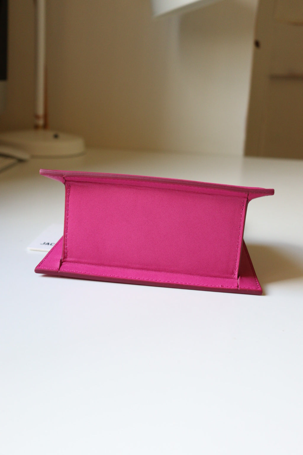 Jacquemus Chiquito Moyen Fucsia