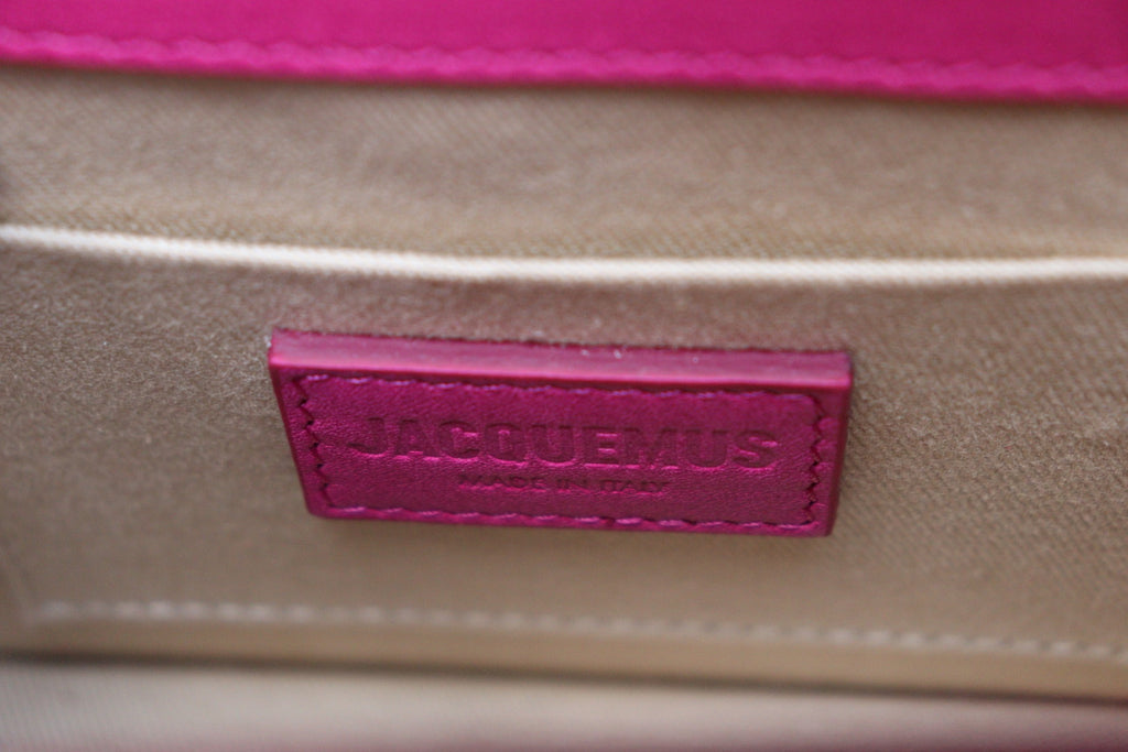 Jacquemus Chiquito Moyen Fucsia